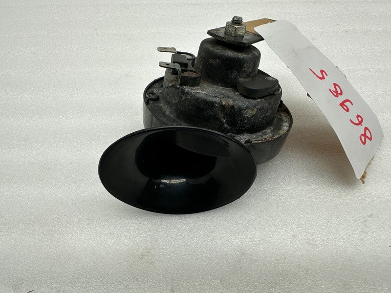 E1 0020046 ⭕2012-2020 Tesla Model S MS Seger Low Pitch Tone Horn 12V 410 Hertz with Bracket