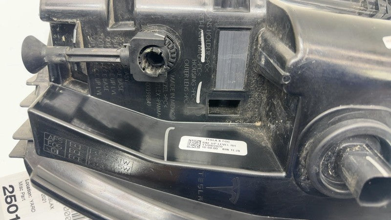 ⭕ 2016-2020 Tesla Model X Passenger Side Fog Light Lamp Right Assembly