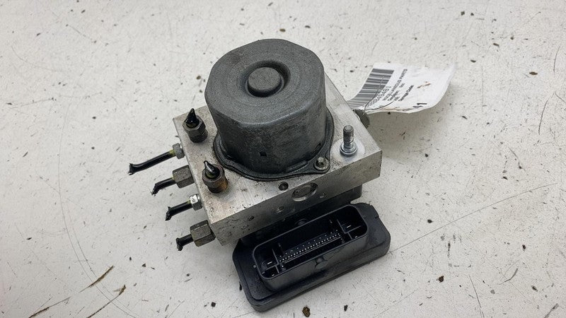 103779700B 2012-2015 Tesla Model S Anti-Lock ABS Brake Pump Hydraulic Control Unit Module