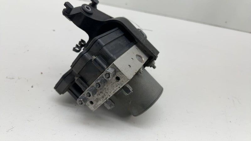 ⭕ 17-23 Tesla Model 3 Anti-Lock Brake System ABS Pump Module Unit 1044