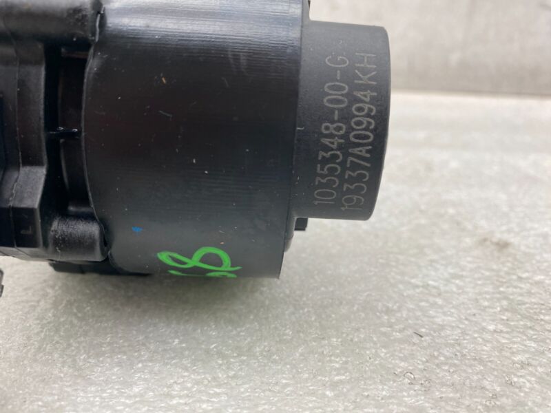 103534800G 2016-2020 Tesla Model S X Cooling System Auxiliary Water Coolant Pump FWD Assy