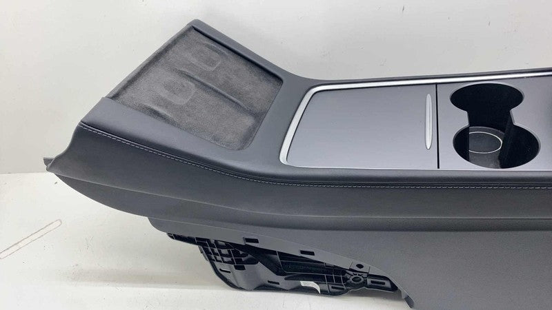 1617526-71-C ⭕ 21-24 Tesla Model Y Front Center Console Storage w/ Armrest GEN 2 1617526-71-C