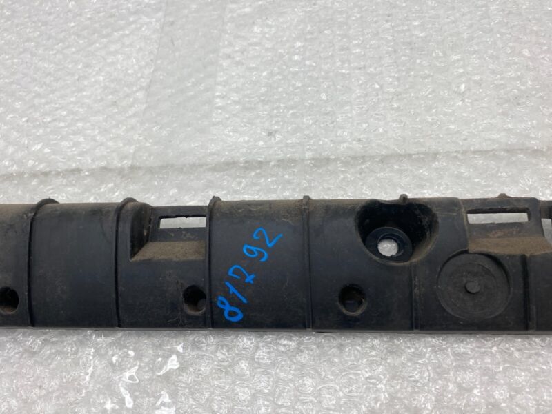 Does Not Apply 2016-2023 Tesla Model X Passenger Side Rocker Carrier Panel Trim Bracket Right
