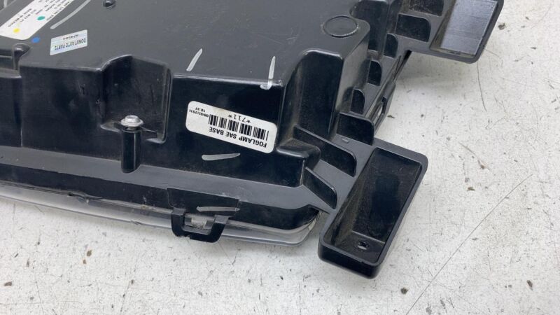 100599500D 2012-2020 Tesla Model S Front Driver Side LED Fog Light Cornering Lamp Left Assy