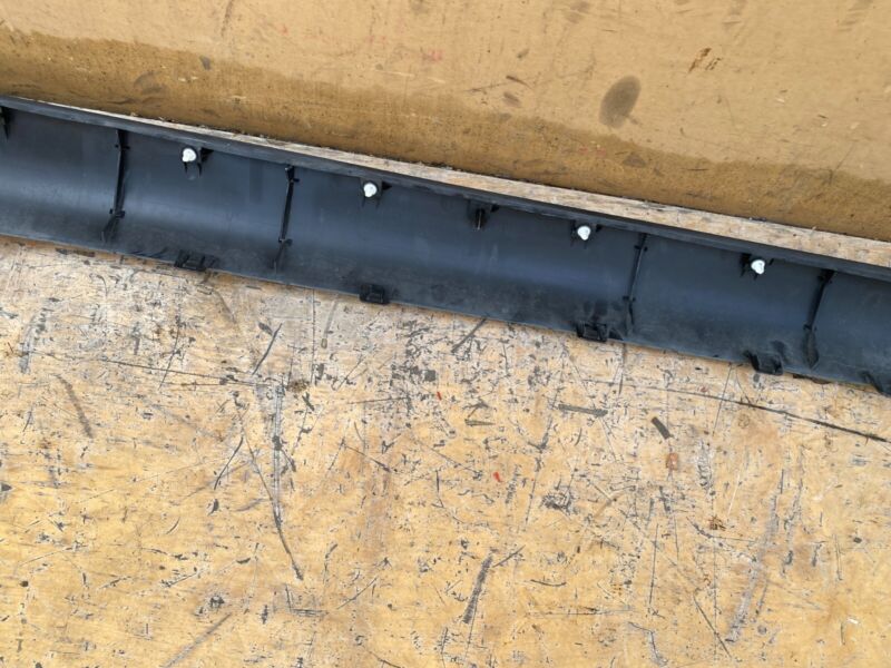1497740 00 B ⭕ 2020-2023 Tesla Model Y Driver Skirt Rocker Cover Molding Left 1497740-00-B