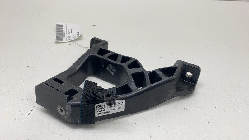 ⭕ 2024 Tesla Cybertruck Driver Side Downleg Bracket Left 1807269-99-F
