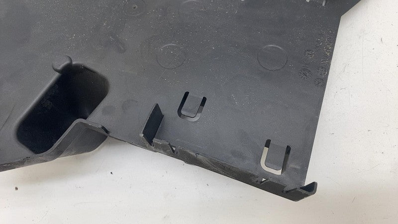 A 297 545 77 00 ⭕ 2022 Mercedes-Benz EQS 450+ Fuse Block Bracket OEM A2975457700