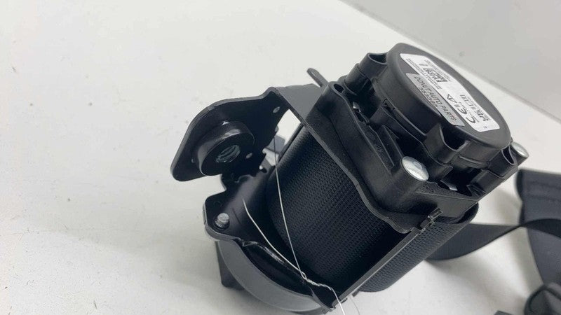 ⭕ 24-25 Tesla Model 3 M3 Front Right 1st Row Seat Belt & Retractor 185