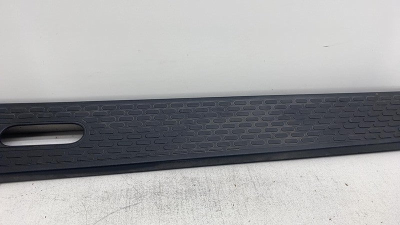 PT00030675M ⭕22-24 Rivian R1T Rear Left Upper Bed Main Molding Trim Cover Panel PT00030675-M