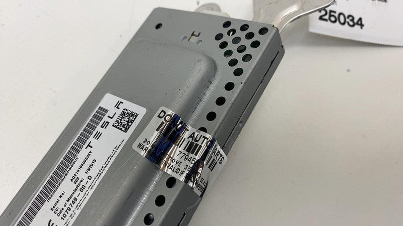 107974900D ⭕ 2017-2023 Tesla Model 3 Harman Becker Radio FM/HD Receiver Module 1079749-00-D