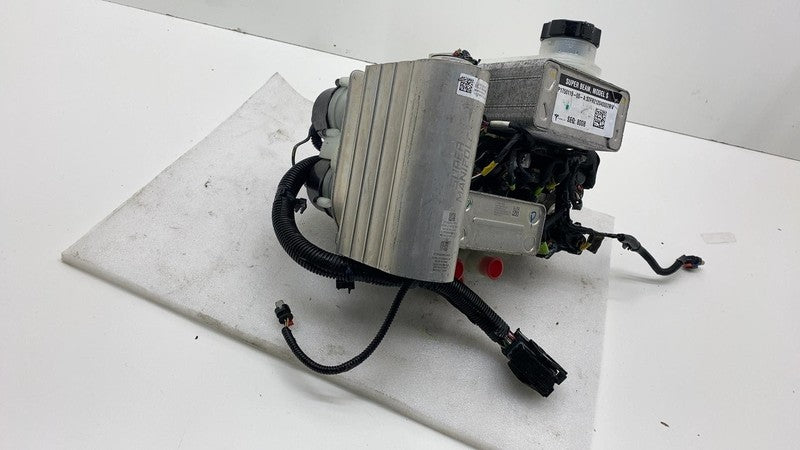 150685900D 2021-2024 Tesla Model S Super Beam Thermal Supermanifold Coolant Pump Reservoir