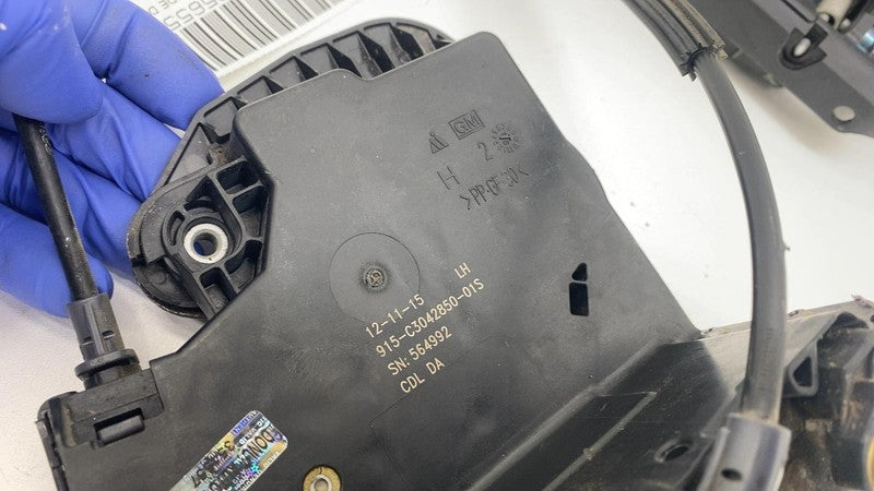 ⭕ 2014-2019 Chevrolet Silverado 1500 Front Left Exterior Door Handle w/ Actuator