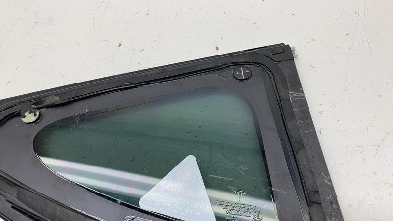 43R-004529 ⭕ 2017-2020 Tesla Model 3 Rear Driver Side Corner Window Quarter Glass Left LH