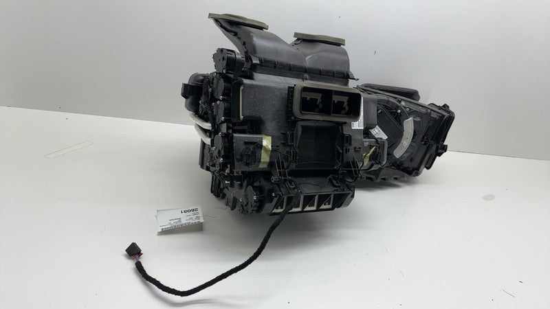 ⭕ 2019-2024 Porsche Cayenne Heater Blower Motor Housing Box Assembly 4
