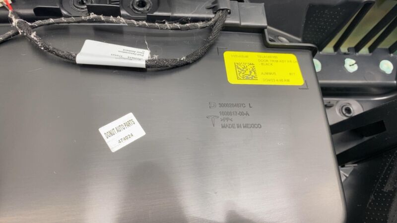 160861700A 2021-2023 Tesla Model 3 Rear Driver Side Interior Door Panel Trim Card Left LH