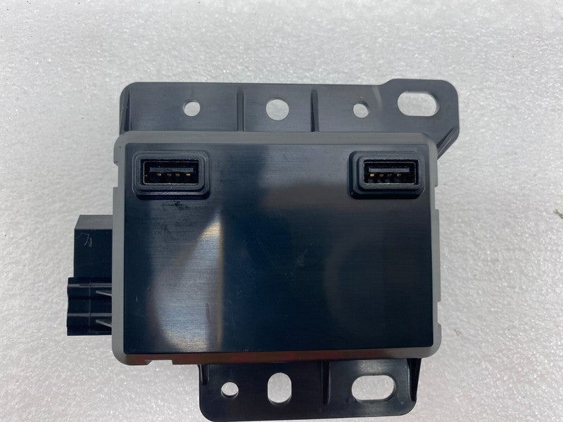1093295 00 A ⭕ 17-20 Model 3 Center Console Front USB Hub Charger Control Module 1093295-00-A