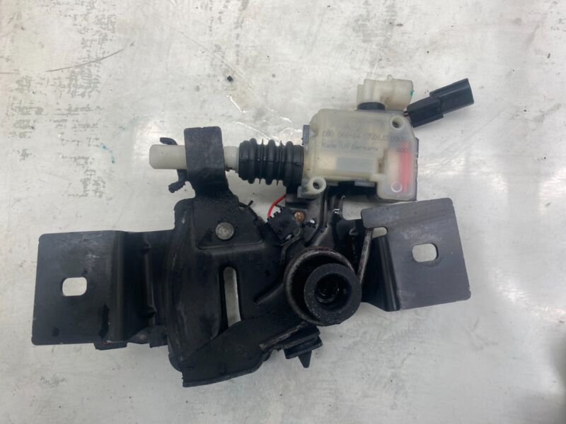 2012 2013 2014 2015 Tesla Model S Front Frunk Hood Lock Latch Secondary Release