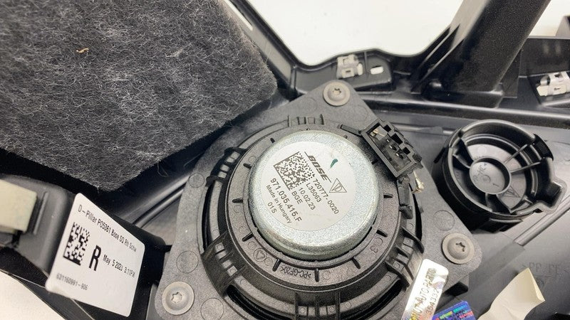 9Y3.867.246 ⭕2019-2024 Porsche Cayenne Rear Right Quarter D-Pillar Trim w/ Speaker 9Y3867246