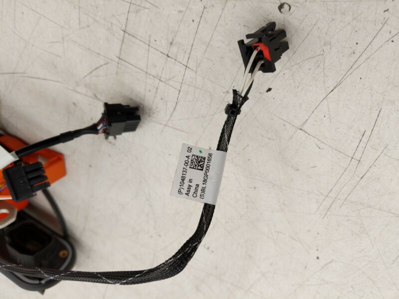 1099841 00 A 2016-2020 Tesla Model S MS X MX Rapidmate High Voltage Battery HV Ancillary Unit