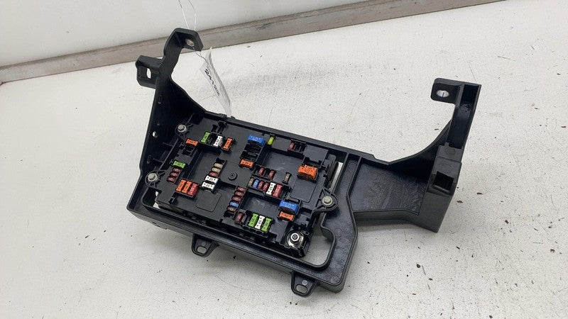 ⭕ 2022-2024 Rivian R1T R1S Right Cabin Fuse Relay Junction Box RH PT00