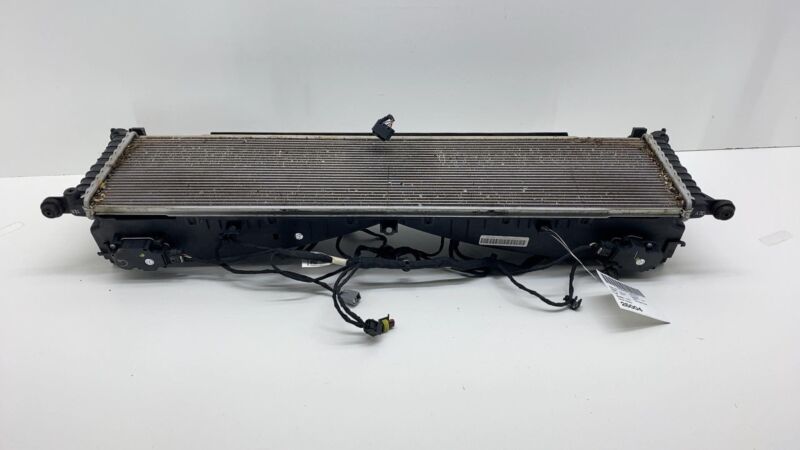 1007256 00 K 2012-2015 Tesla Model S MS Radiator Shutter Air Duct Center Intake Grille Assy
