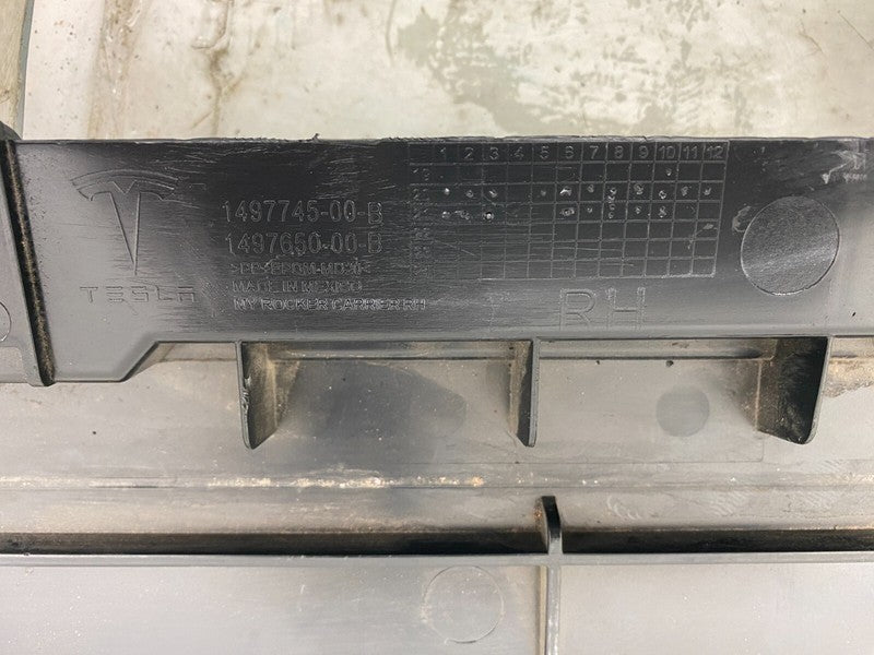 ⭕2020-2024 Model Y Right Skirt Rocker Molding Panel Carrier Bracket 14