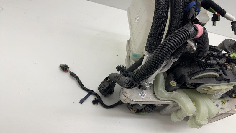 152300200B 21-24 Model 3 Supermanifold Refrigerant Chiller + Coolant Reservoir 1523002-00-B