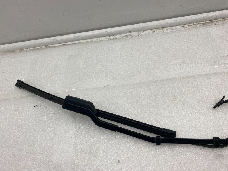 107672900C ⭕ 2017-2022 Tesla Model 3 Front Windshield Wiper Arm & Blade Right 1076729-00-C