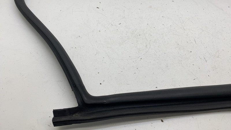 ⭕ 24-25 Model 3 Rear Right Primary Body Weatherstrip Rubber Seal RH 19