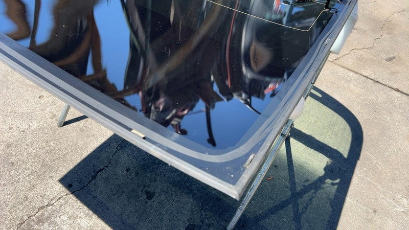 ⭕ 2017-2020 Tesla Model 3 Rear Trunk Panoramic Backlite Roof Glass Back Section
