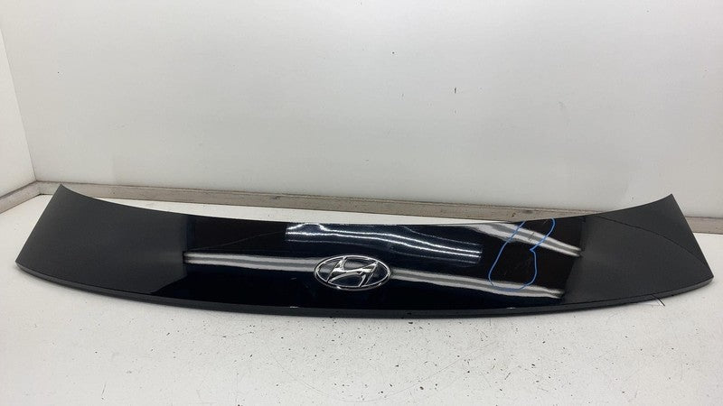 87310GI000MZH 2022 2023 Hyundai Ioniq 5 Rear Liftgate Tailgate Back Panel Molding Garnish Assy