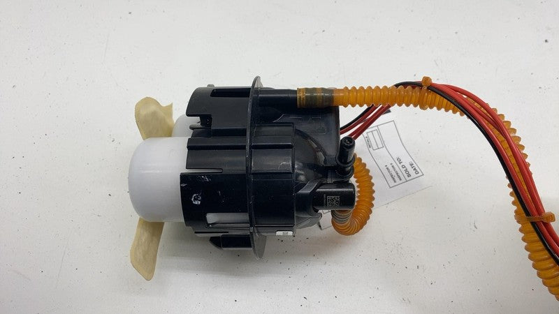 ⭕ 2019-2024 Porsche Cayenne 3.0L Rear Gas Tank Fuel Pump Sender Unit 4