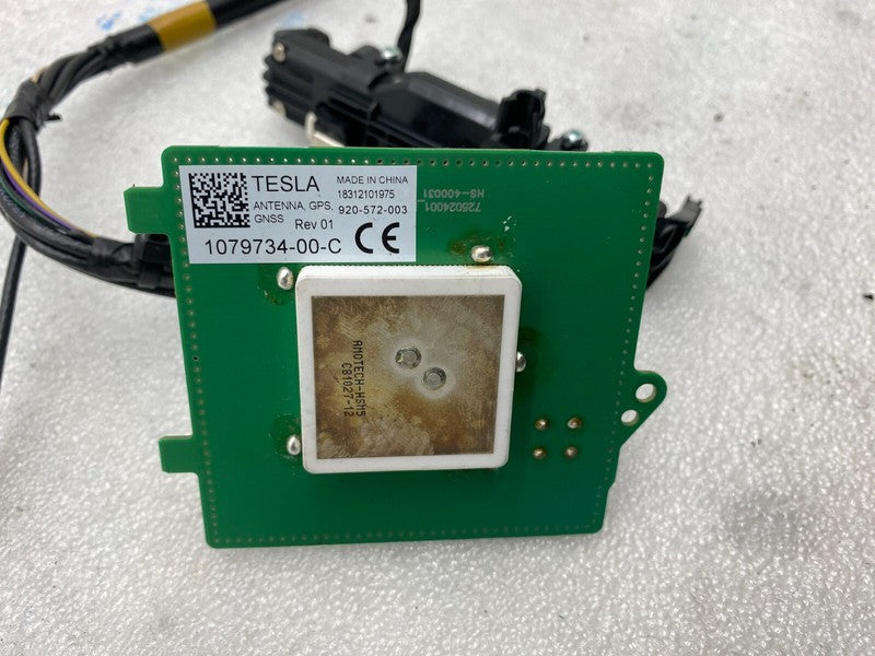 A18 105030301 17-22 Model 3 Windshield Triple Camera + Antenna GPS Module Harness 1079734-00-C