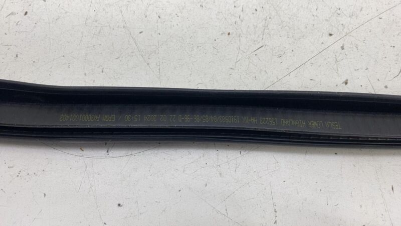 191098600D ⭕ 24-25 Model 3 Rear Right Primary Body Weatherstrip Rubber Seal RH 1910986-00-D