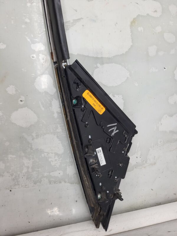 1128708 00 C 2018-2020 Tesla Model X Passenger Side Door Chrome Upper Molding Bright Right RH