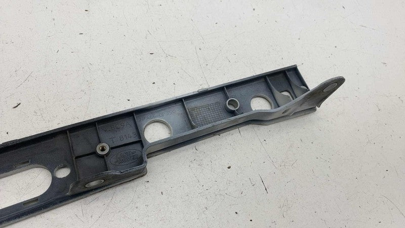 ⭕14-22 Range Rover Sport Front Left Fender Air Intake Duct Bracket CPL