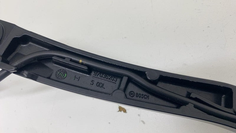 ⭕ 2024-2025 Tesla Model 3 M3 Front Right Windshield Wiper Arm & Blade