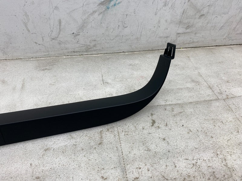 1105138 00 E 2016-2022 Tesla Model X MX Left Sill Plastic Racetrack Assembly LH 1105138-00-E