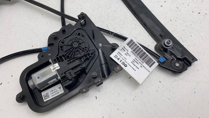 ⭕17-23 Model 3 Front Right Window Regulator Motor w/ Closeout Panel 10