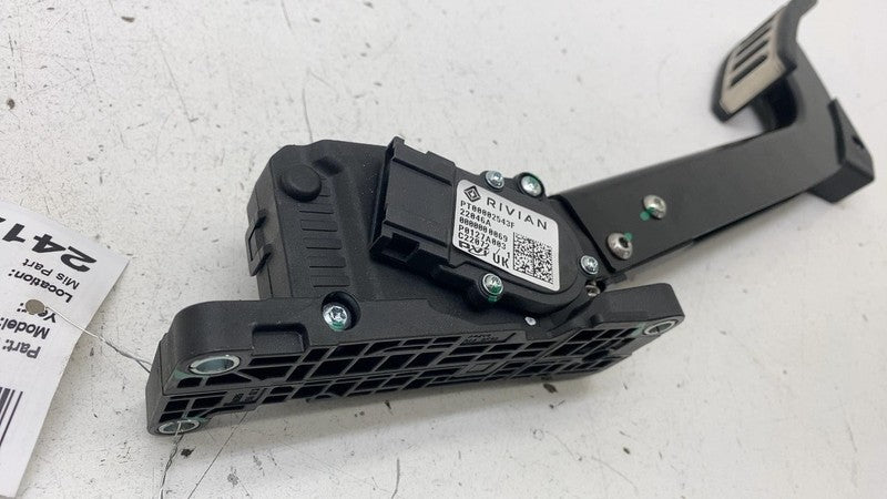 PT00002543F ⭕ 2022-2024 Rivian R1T R1S Front Accelerator Gas Pedal Assembly OEM PT00002543F