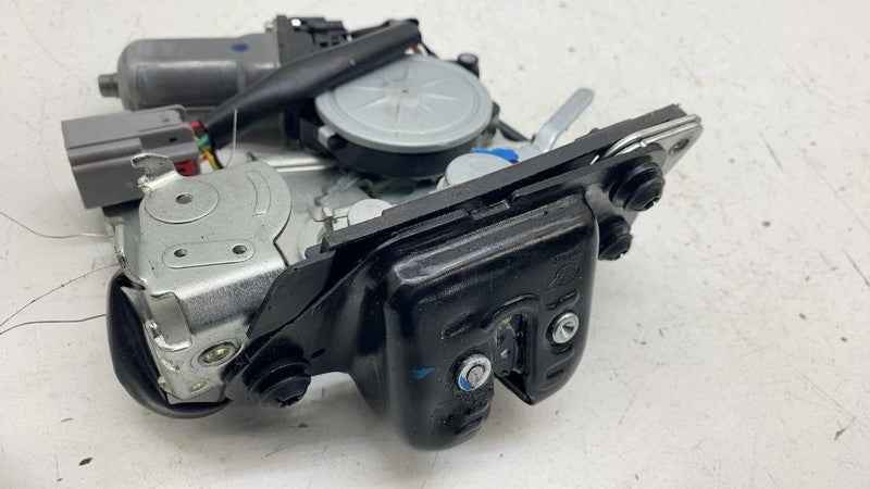 A95613206BU ⭕ 2017-2025 Chrysler Pacifica Tailgate Trunk Latch Lock Actuator A95-61320-6BU