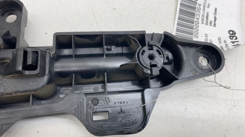 152811500D ⭕ 20-24 Model 3 Y Front or Rear Right Exterior Outer Door Handle RH 1528115-00-D
