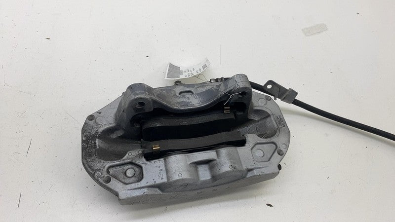 ⭕ 2024-2025 Tesla Model 3 Front Left Caliper w/ Brake Hose Line LH 134