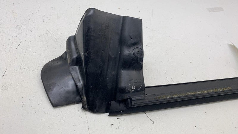 ⭕ 17-23 Model 3 Rear Right Door Window Inner Belt Weatherstrip Seal 10