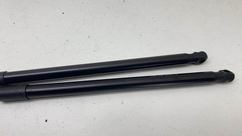 11K 827 550 A ⭕ 2021-2023 ID.4 Rear Left & Right Liftgate Gas Strut Lift Support 11K827550A