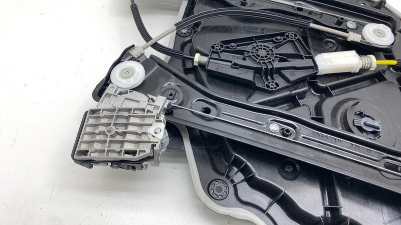 ⭕ 20-24 Tesla Model Y Rear Left Window Regulator & Motor w/ Carrier 14