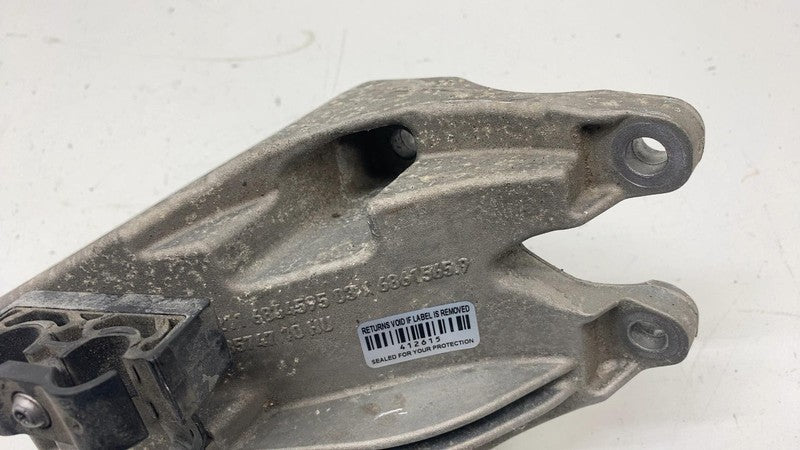 6864595 ⭕ 2018-2023 BMW 530e Driver Side Engine Motor Mount Bracket Support Left 6864595