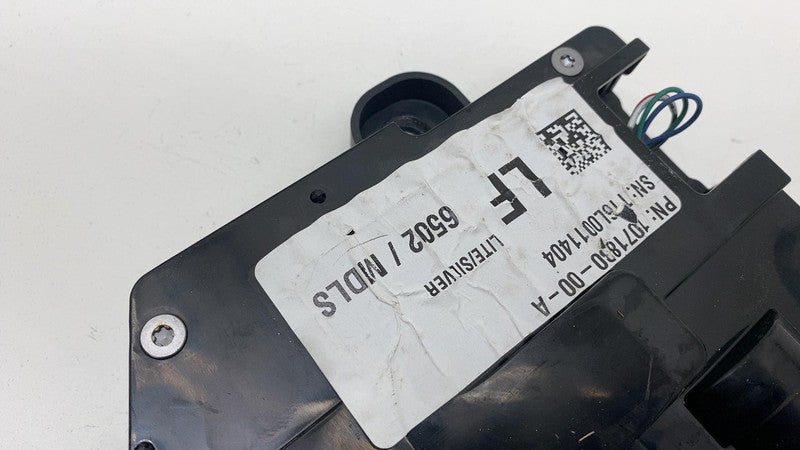 ⭕ 16-20 Model S Front Left Exterior Door Handle Outer Silver PMSS 1071