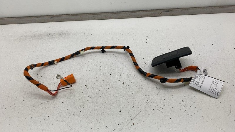 PT00038266C ⭕ 2022-2024 Rivian R1T R1S Lower Center Console Wiring w/ Outlet PT00038266-C