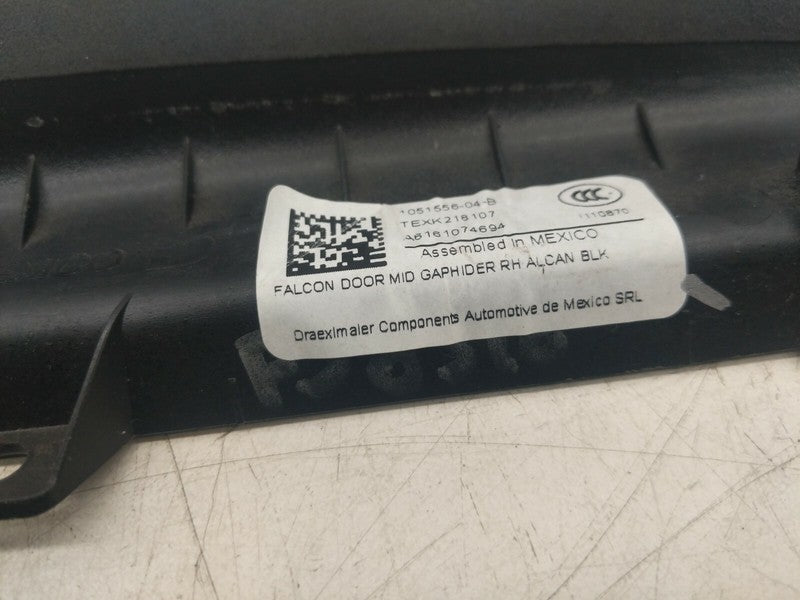 1051556-04-B ⭕ 16-21 Model X Rear Passenger Side Falcon Door Mid Gap Hider Right 1051556-04-B